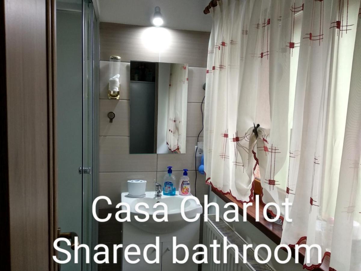 Casa Charlot Apartment Brasov Bagian luar foto